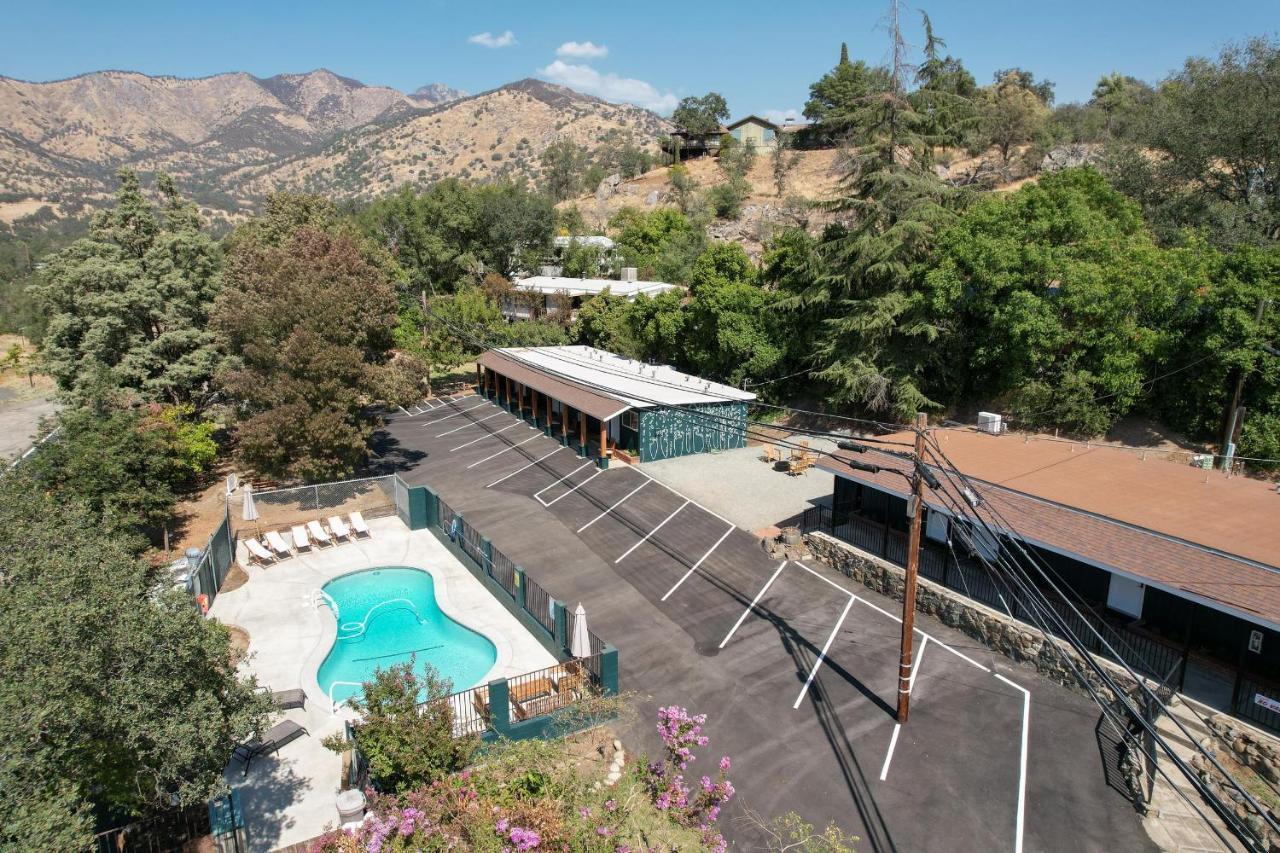 The Belle Sequoia Motel Rm9 Three Rivers Dış mekan fotoğraf