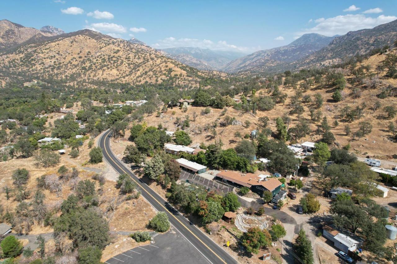 The Belle Sequoia Motel Rm9 Three Rivers Dış mekan fotoğraf