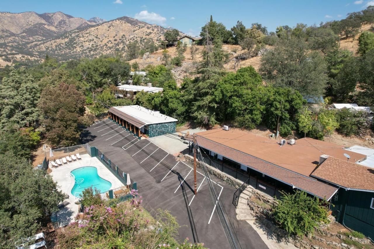 The Belle Sequoia Motel Rm9 Three Rivers Dış mekan fotoğraf