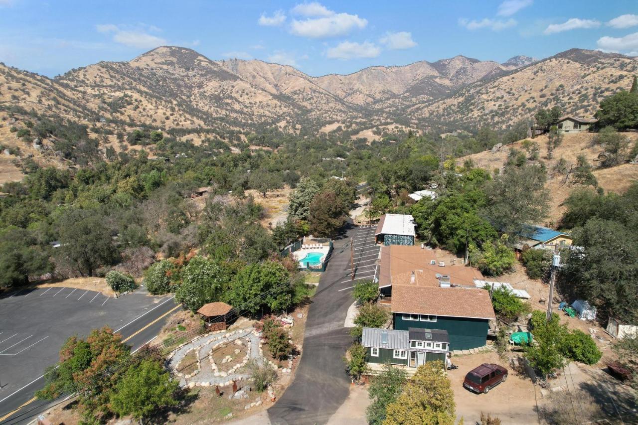 The Belle Sequoia Motel Rm9 Three Rivers Dış mekan fotoğraf